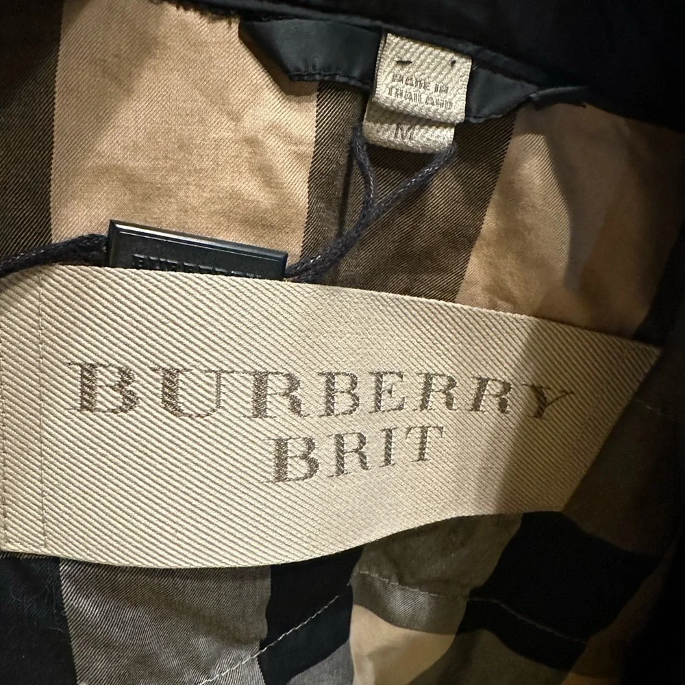 Burberry Men's Black Puffer Jacket size M